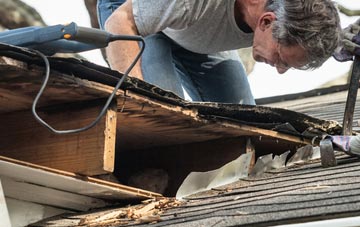 common causes of Bloodmans Corner fascia damage